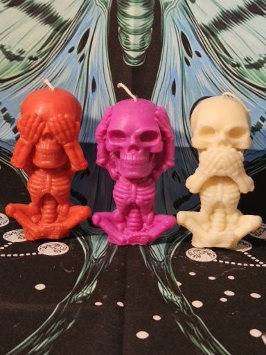 No evil skeleton Paraffin Wax Candles – Bold Décor with a Clean Burn